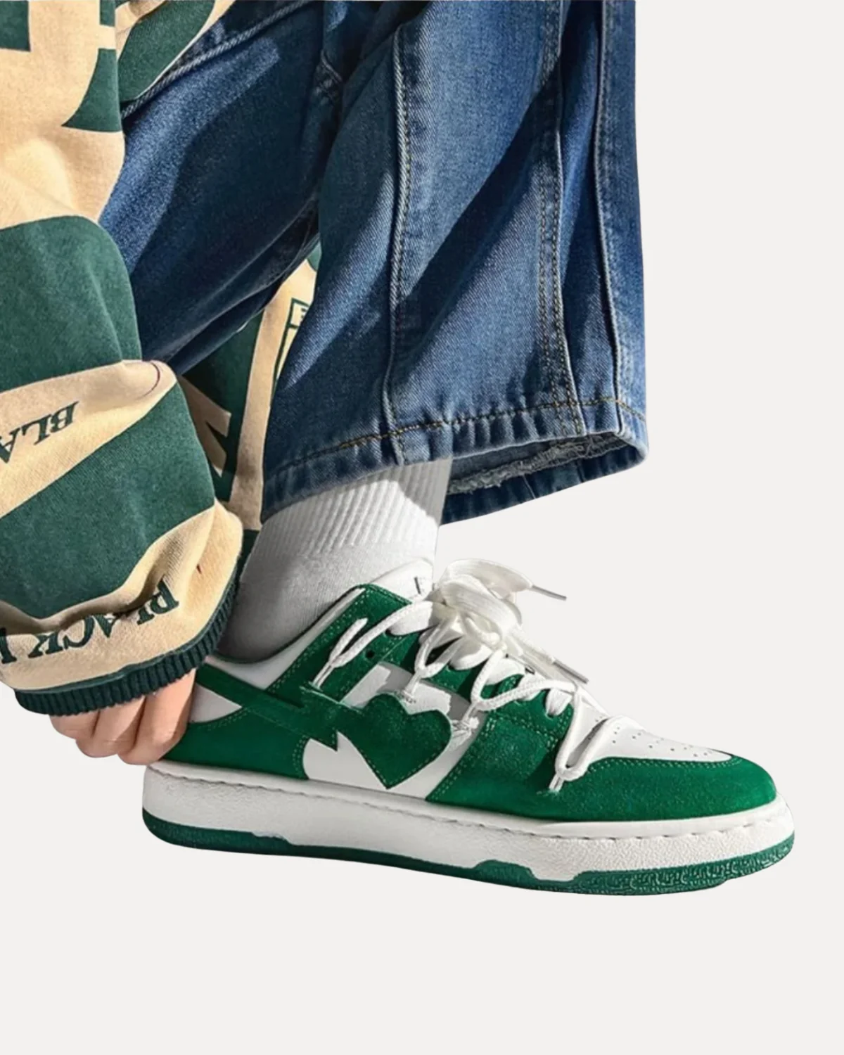 Heart Low Sneaker - Image 4